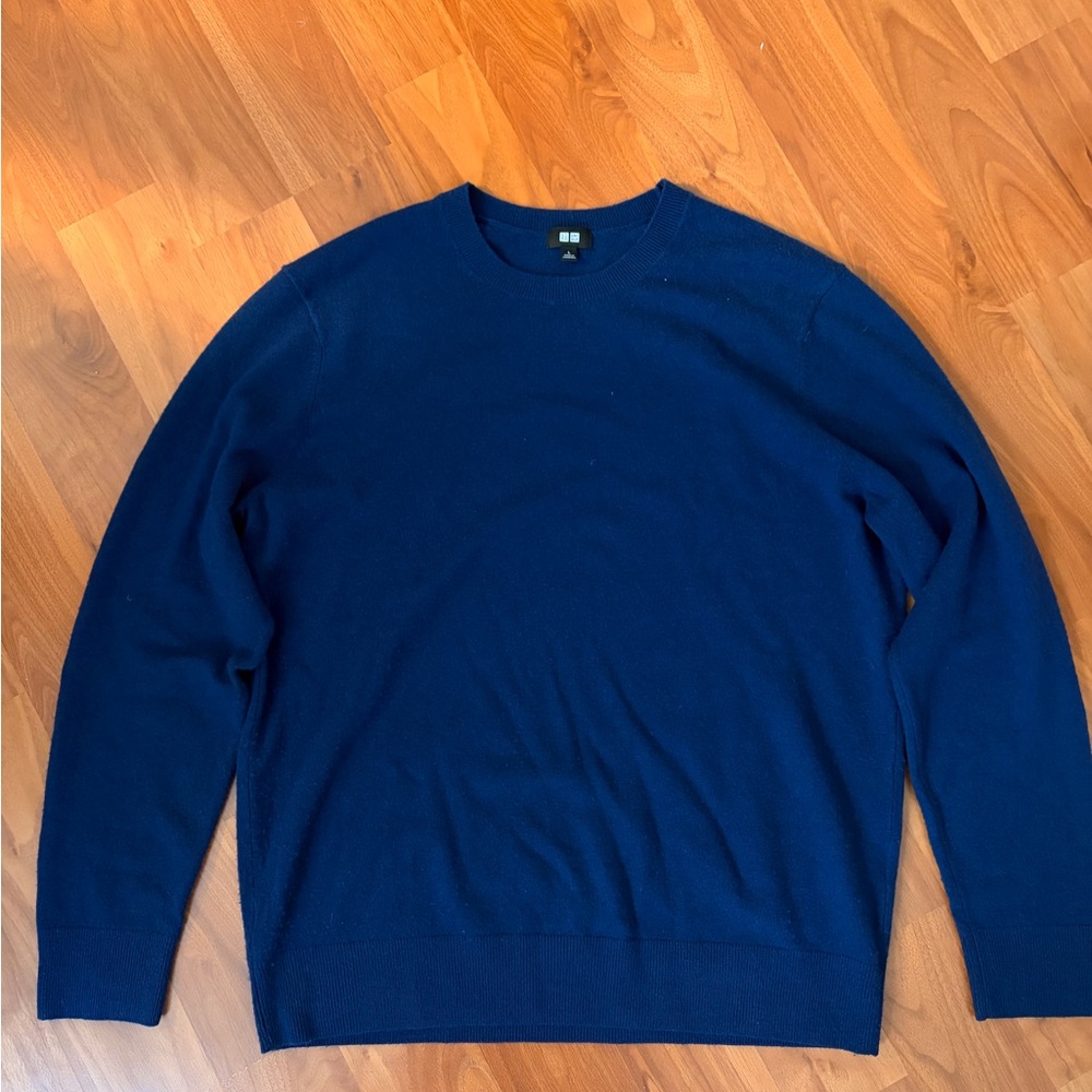 Uniqlo Men's Blue Cashmere Sweater